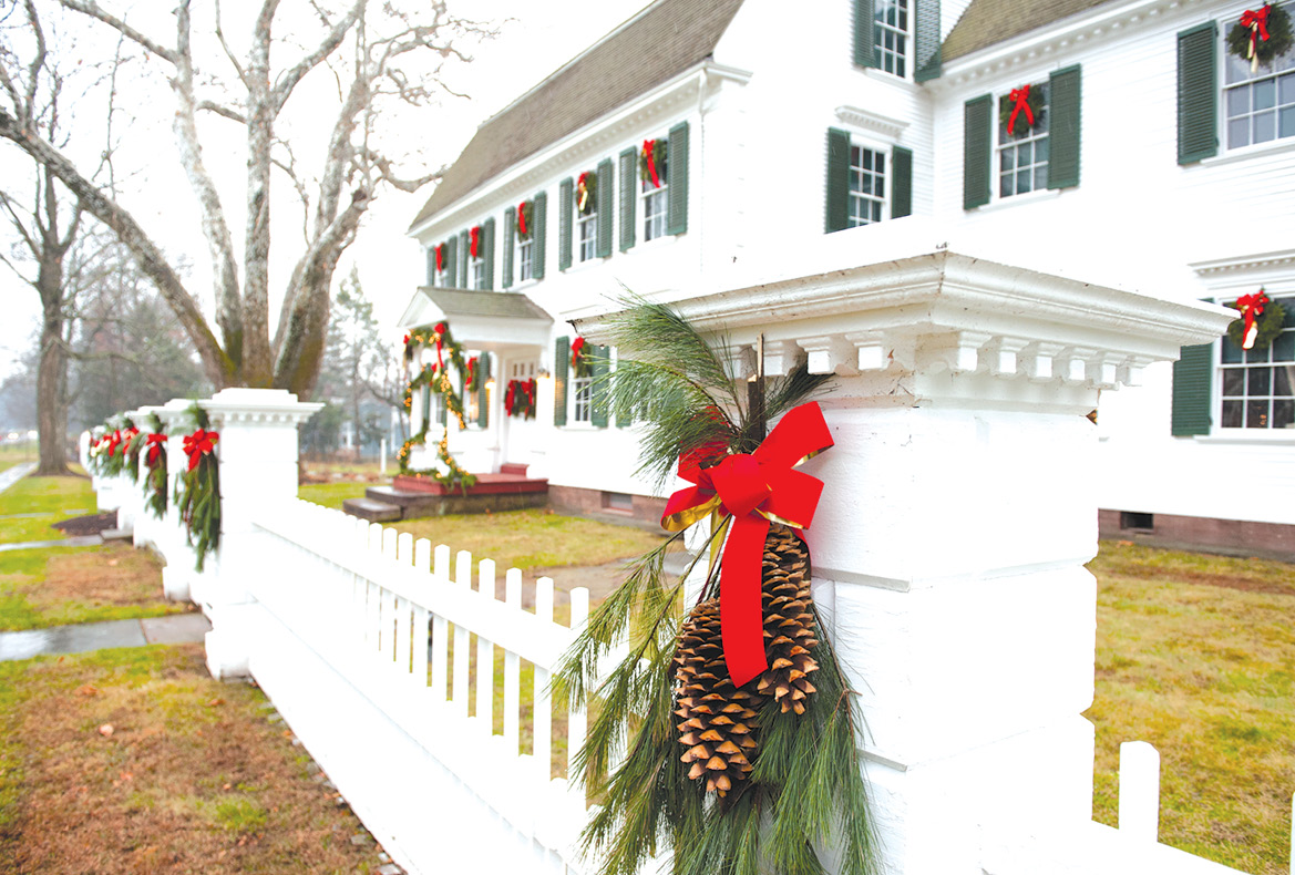 December Fun at PhelpsHatheway House The Suffield Observer